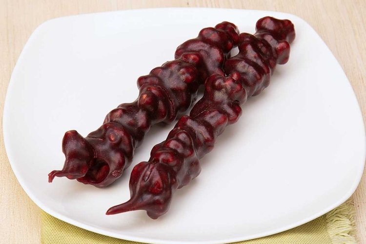 Чурчхела с брусничным пюре