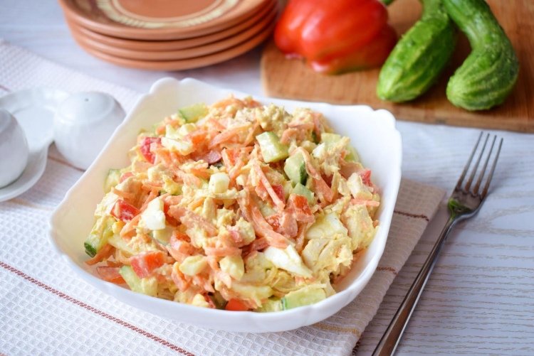 Салат с куриной грудкой и корейской морковью