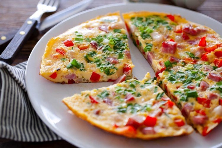 Омлет с ветчиной и болгарским перцем