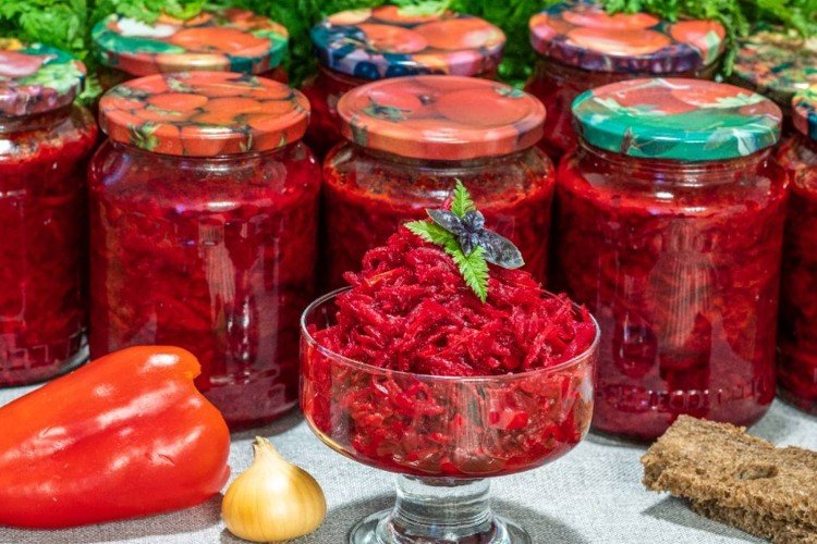 Кабачки по-корейски со свеклой на зиму