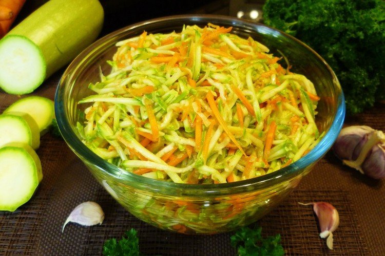 Кабачки по-корейски с морковью