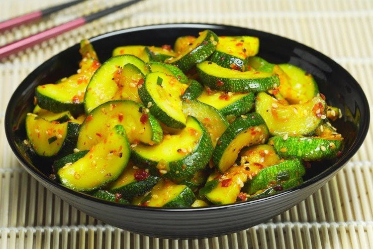 Кабачки по-корейски с соевым соусом на зиму