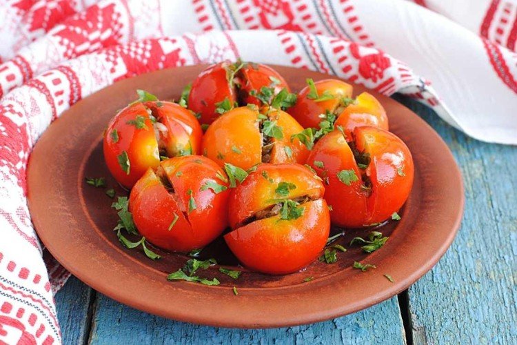 Фаршированные помидоры на зиму