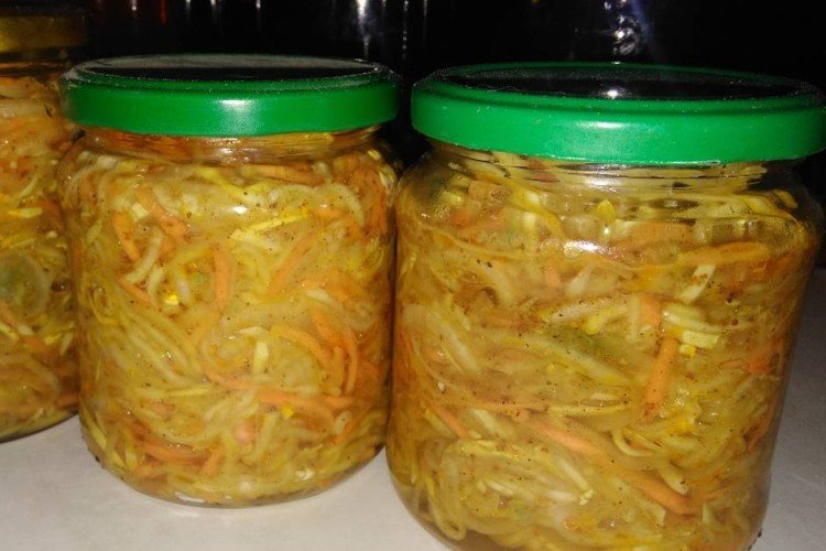 Огурцы с кабачками по-корейски