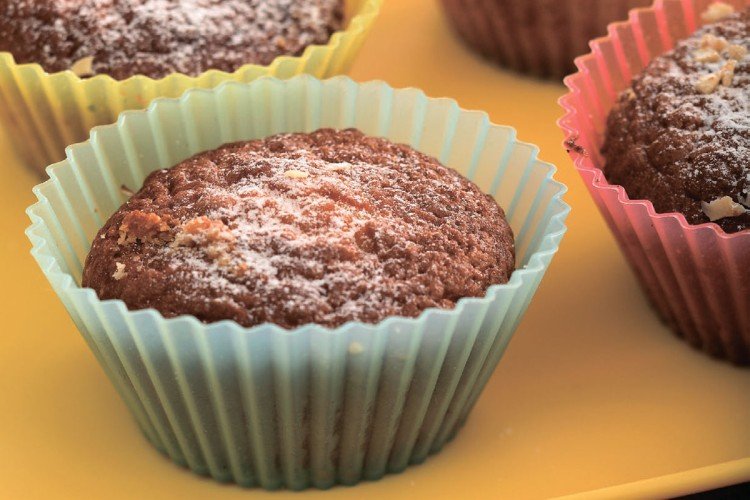 Маффины с белым шоколадом и миндалем