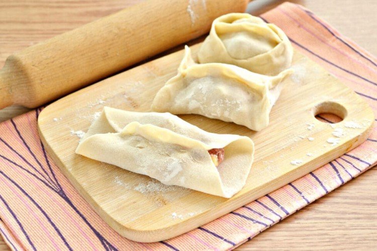 Тесто на манты с содой и кислым молоком