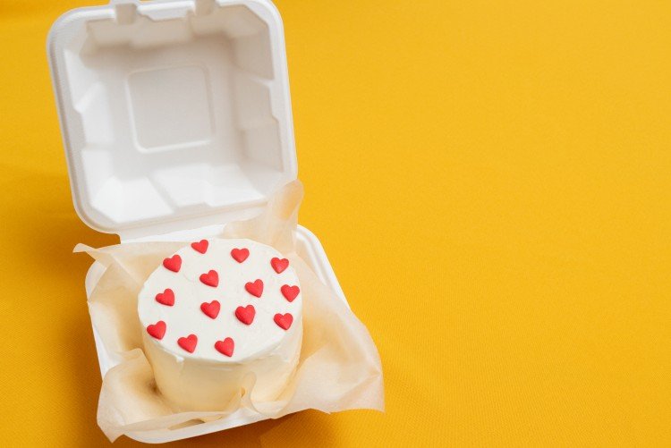 Вишневый бенто-торт