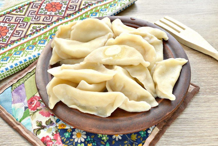 Сладкие вареники с творогом