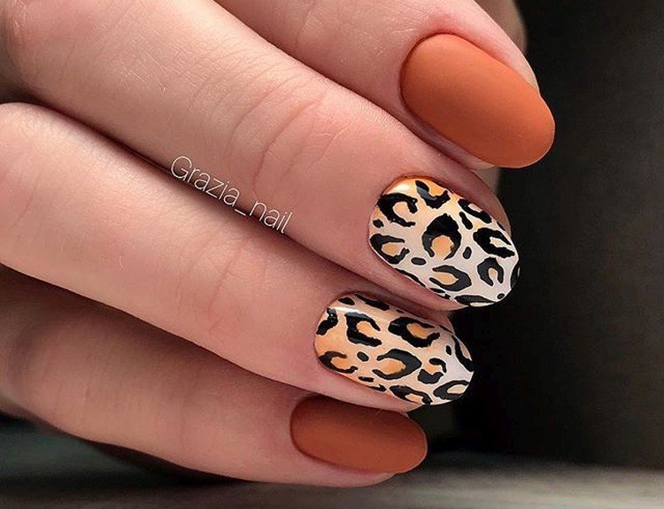 Леопардовый маникюр