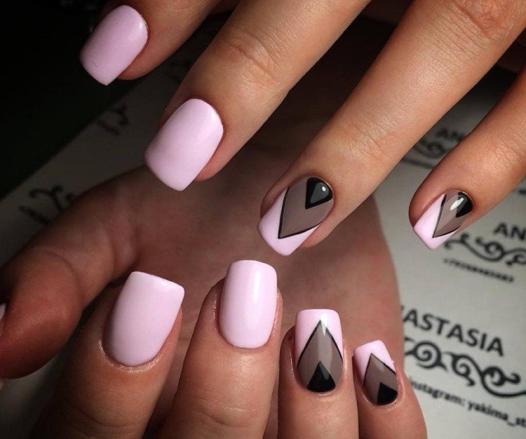 Треугольники на короткие ногти