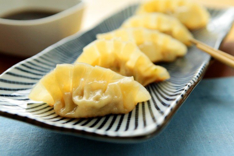 Гедза с индейкой и грибами