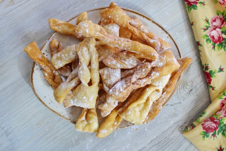 Хворост в духовке