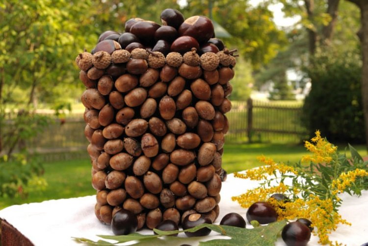 Корзинка из желудей