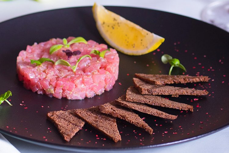 Классический тартар из тунца