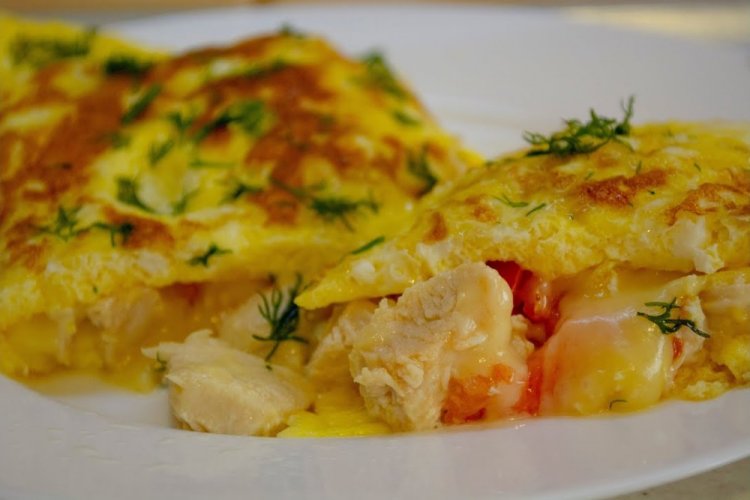 Омлет с куриным филе