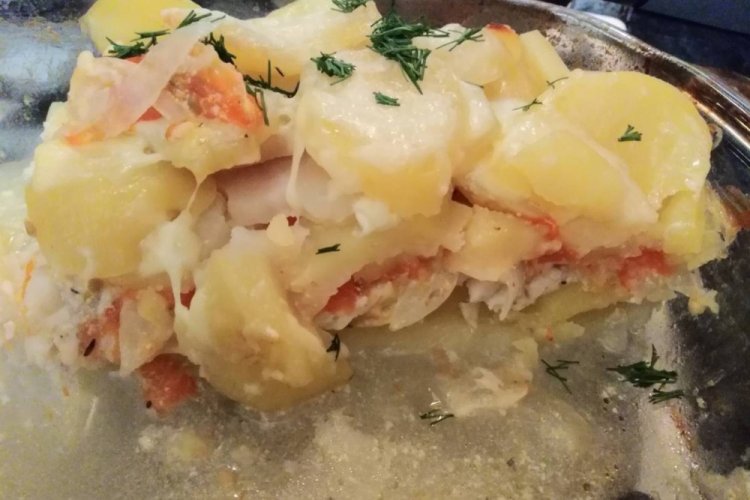 Тилапия с картошкой в духовке