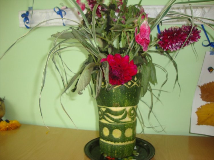 Ваза из кабачка