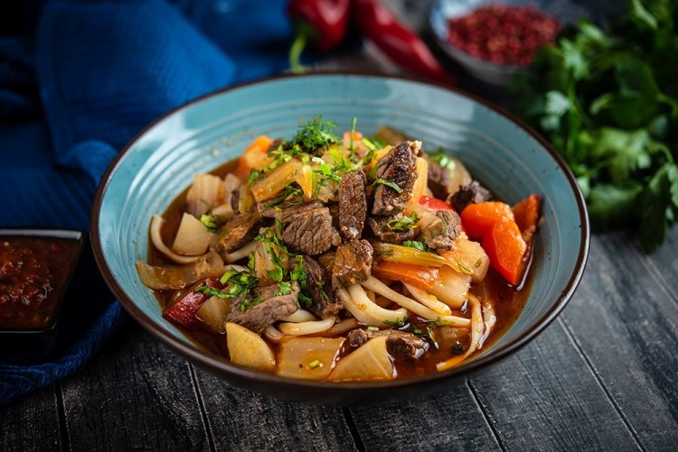 Лагман с баклажанами по-уйгурски