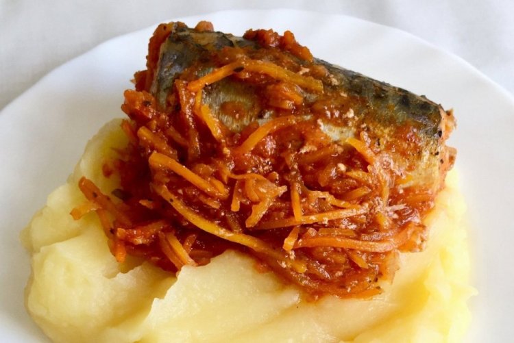 Карп с картошкой и овощами