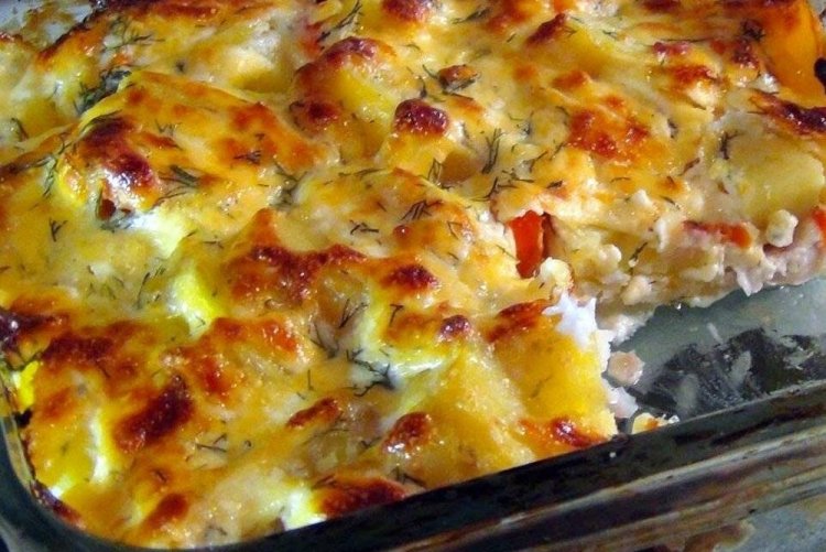 Тилапия с картошкой и помидорами в духовке