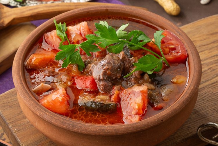 Чанахи с бараниной и томатным соком