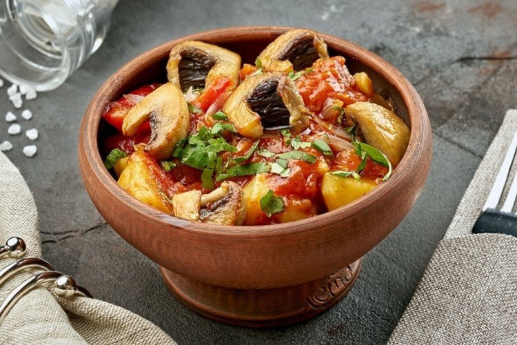 Чанахи с говядиной и грибами