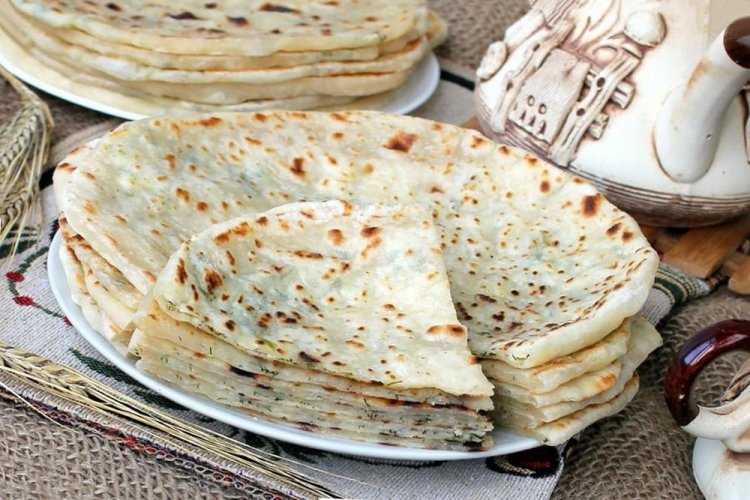 Хычины с картошкой и крапивой