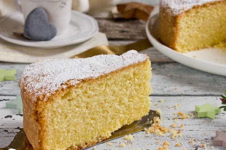 Бисквит на сметане в мультиварке