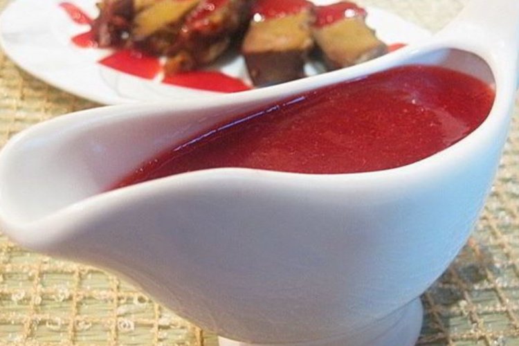 Грузинский соус с орехами и гранатовым соком