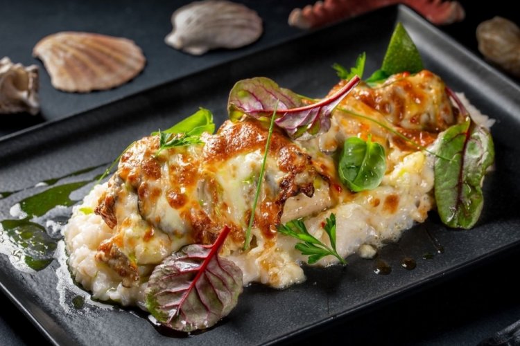 Окунь с кабачками и баклажанами в духовке