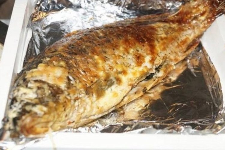 Сазан в сметане и соевом соусе