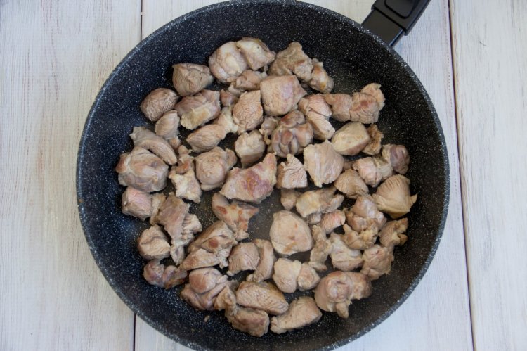 Жареный лагман из баранины с картошкой