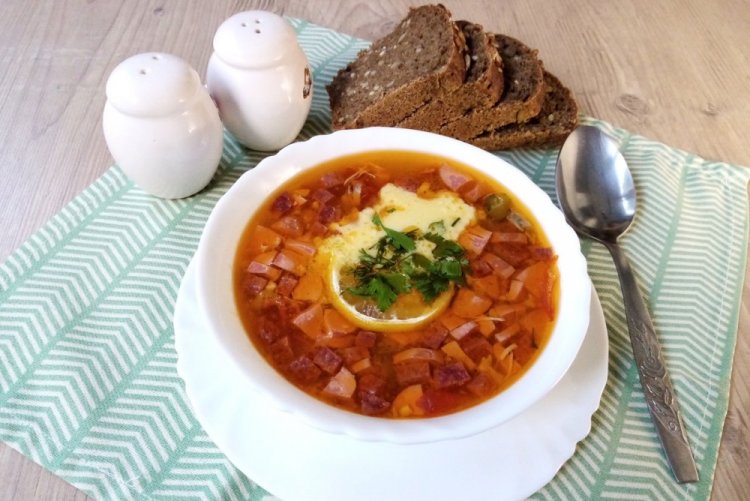 Солянка с курицей