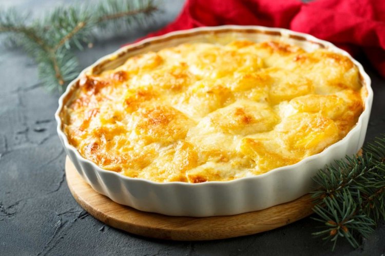 Картошка с беконом и кабачками в духовке