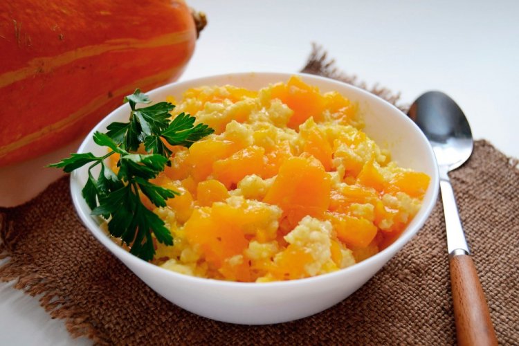 Пшенная каша с тыквой и курицей