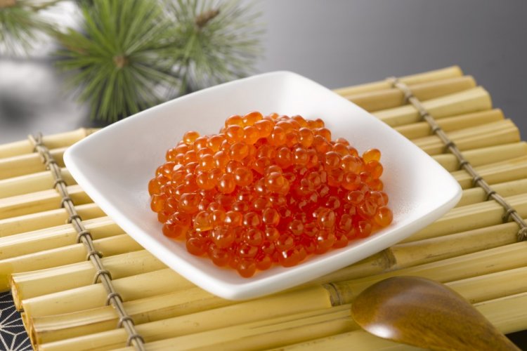 Икра горбуши с солью и сахаром