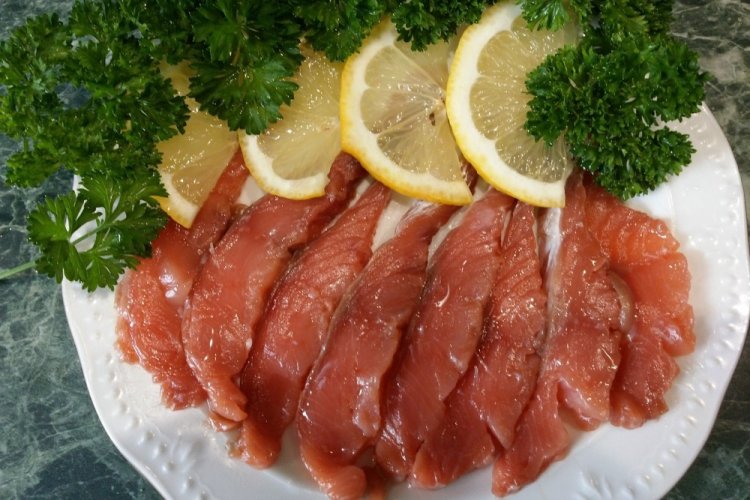 Соленая горбуша с водкой