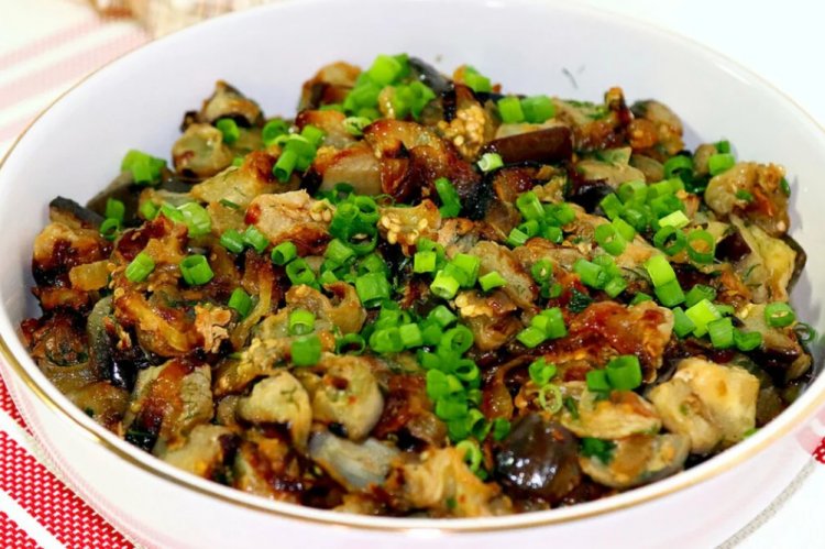 Жареные опята с баклажанами