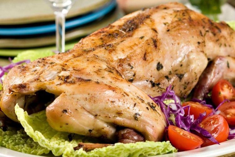 Кролик в духовке целиком