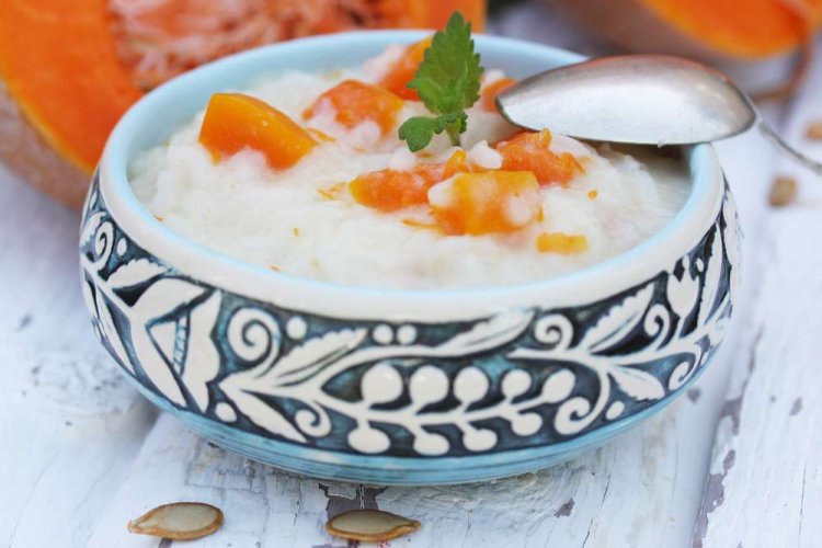 Рисовая каша с тыквой на молоке в духовке