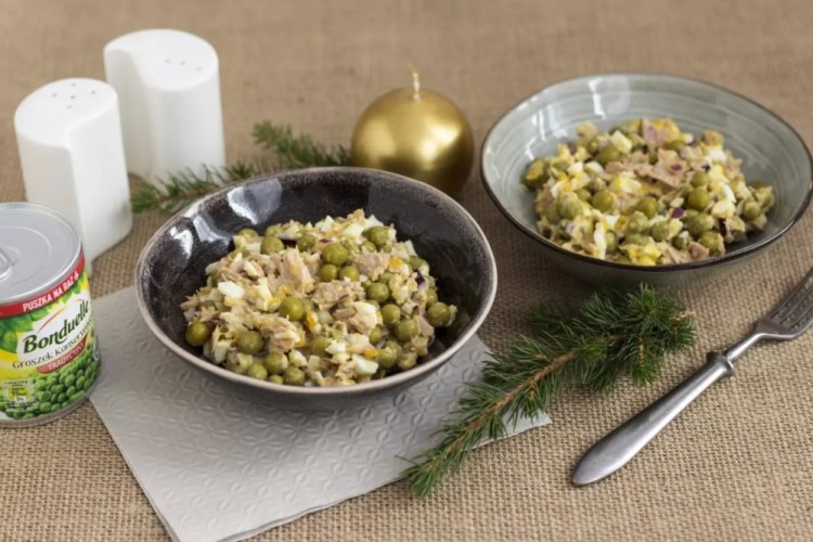 Рис с тунцом и консервированным горошком