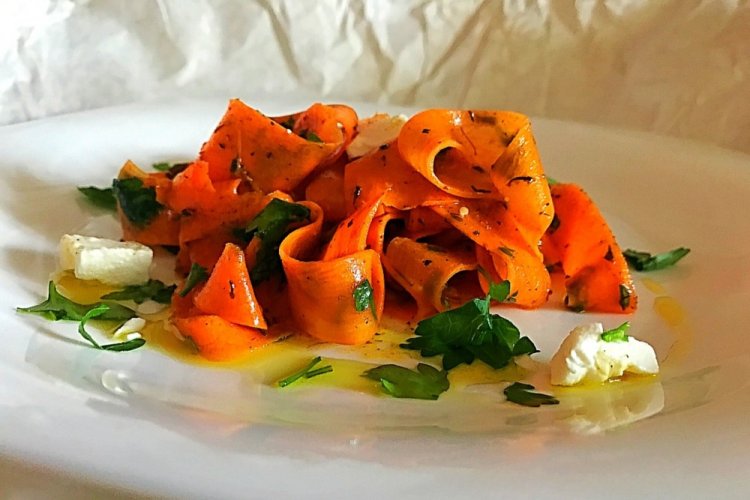 Пикантная морковь в горчичном маринаде