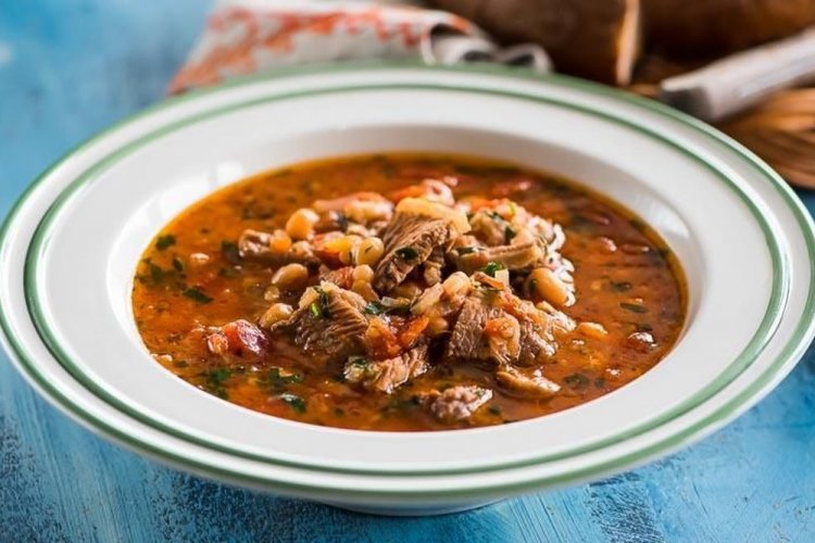 Суп с говяжьим языком и фасолью