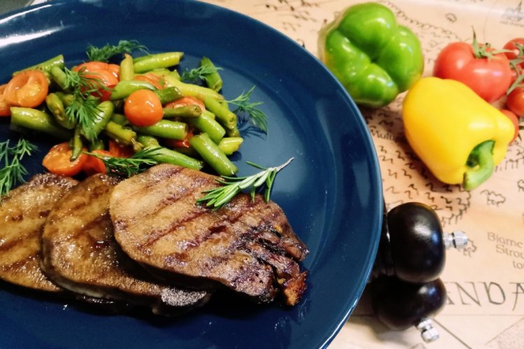 Говяжий язык в соевом соусе на гриле