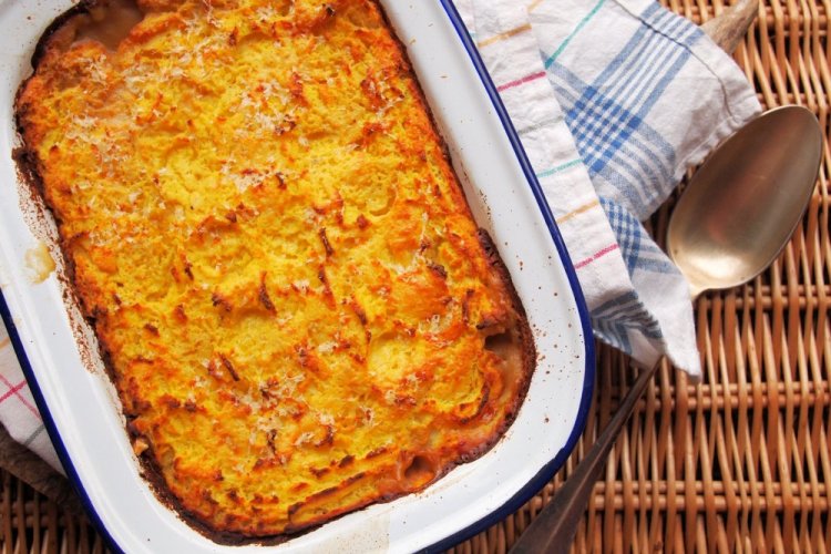 Морковная запеканка с фаршем и сыром