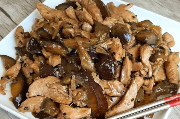 Курица с баклажанами в соевом соусе