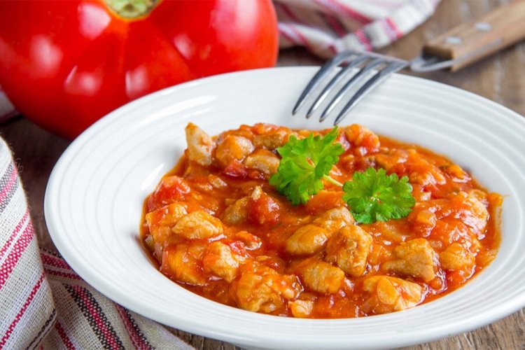 Паприкаш из свинины с фасолью