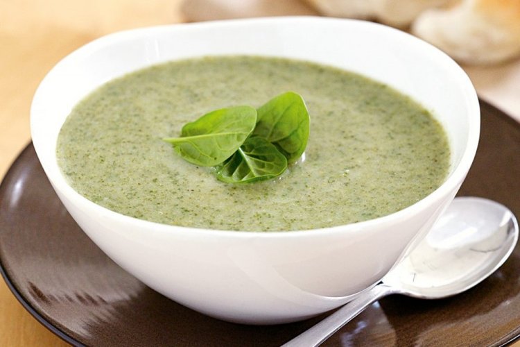 Суп-пюре из брокколи и шпината