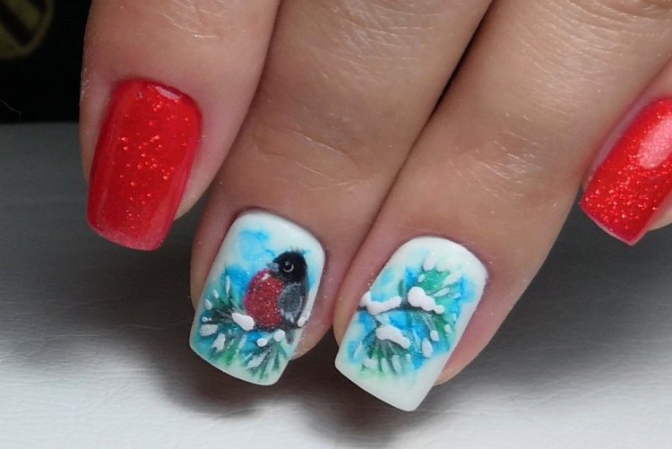 Еловые ветви