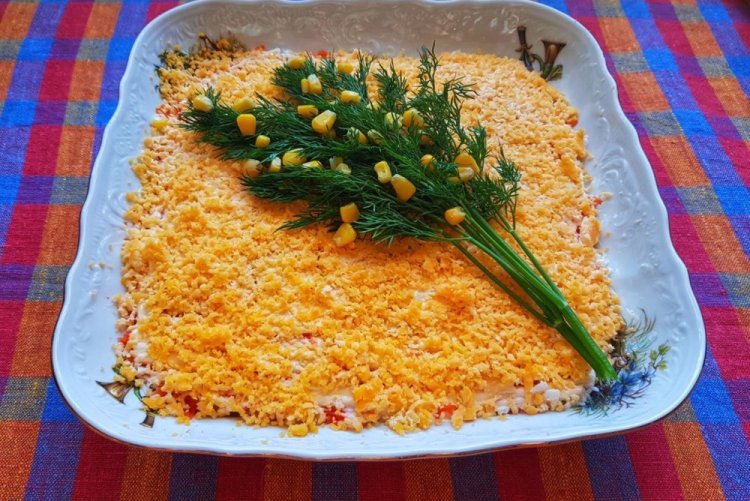 Салат Мимоза с кукурузой